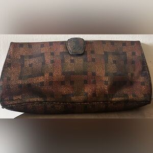 Kenneth Jay Lane gorgeous, metallic Geometric Pattern Clutch